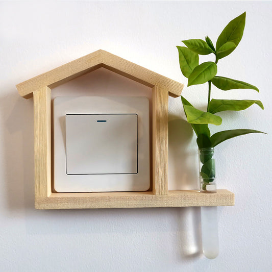 Woodland Socket Accent Frame / Street Lamp Sweet Couple Left