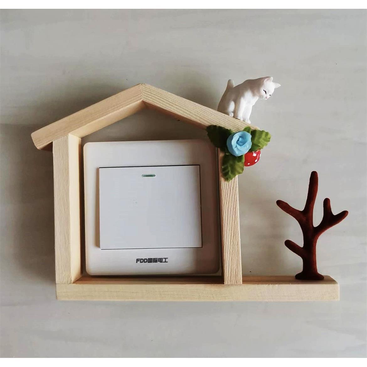 Woodland Socket Accent Frame